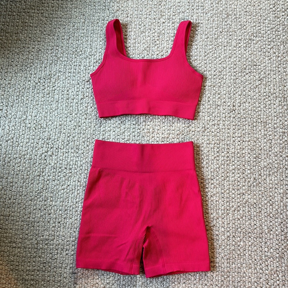 NEW cute workout set seamless ribbed
